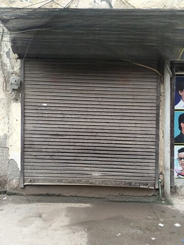  Shop For Sale in Raja Puri