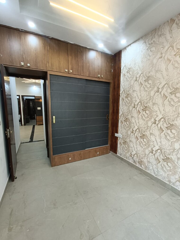 Room, patiala road 3 Bedroom 1372 Sq.Ft. Independent House In Patiala Road Zirakpur 9593522