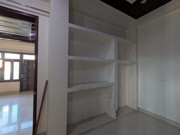 1 BHK Independent House For Rent in Champa Estate, Mu 1 Greater Noida