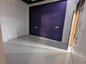 Room in 1 BHK Independent House at Champa Estate, Mu 1 Greater Noida – for Rent