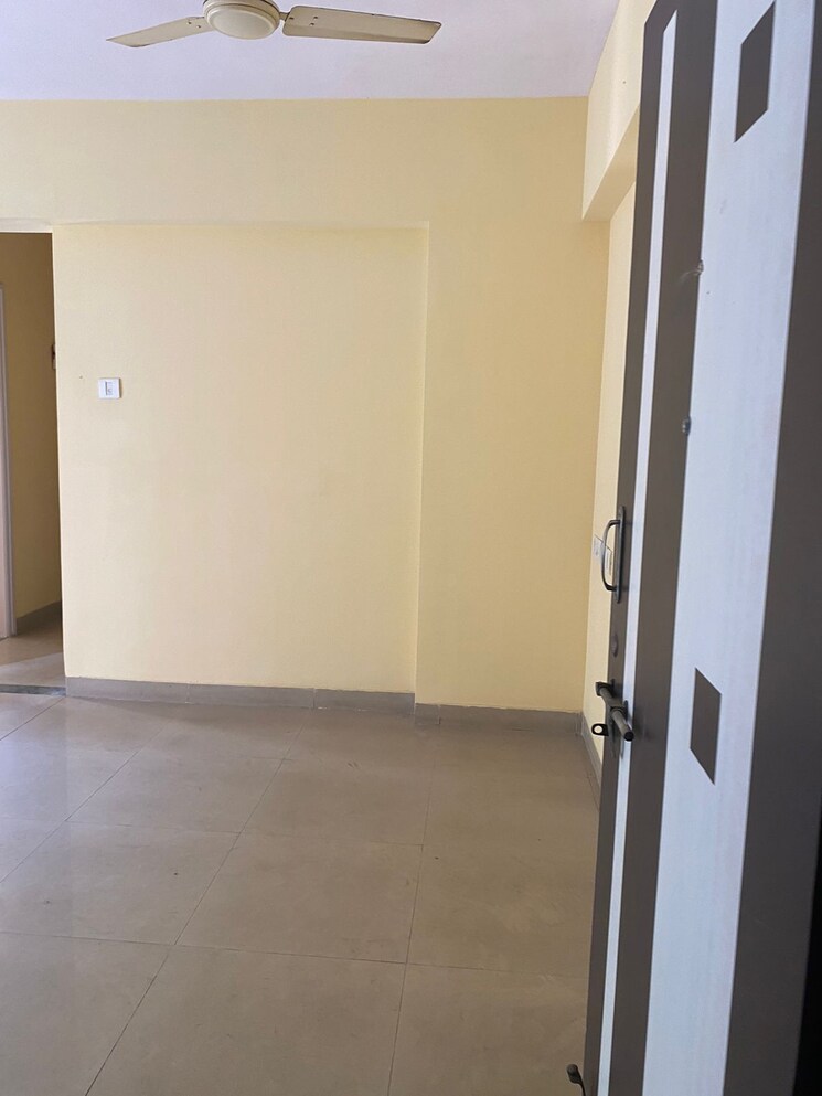 Room, kalwa 1 Bedroom 500 Sq.Ft. Apartment In Kalwa Thane 9593362