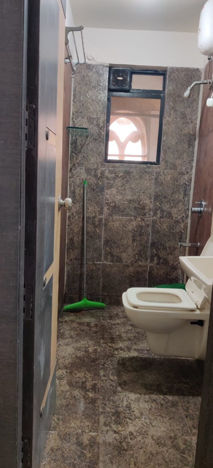 Bathroom, shivam-chs-kharghar 2 Bedroom 1200 Sq.Ft. Apartment In Kharghar Sector 10 Navi Mumbai 9593417