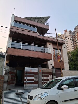  Pg For Rent in Gomti Nagar