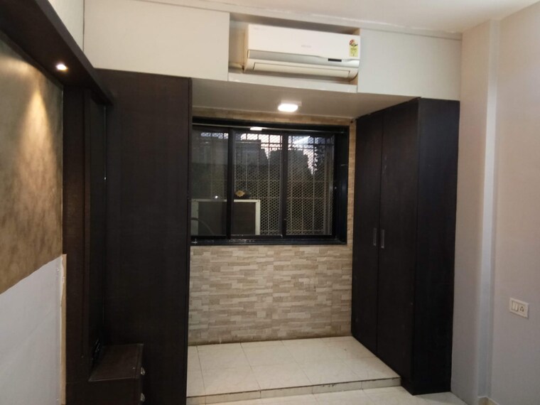 Room, kshitij-chs 1 Bedroom 575 Sq.Ft. Apartment In Goregaon East Mumbai 9593470