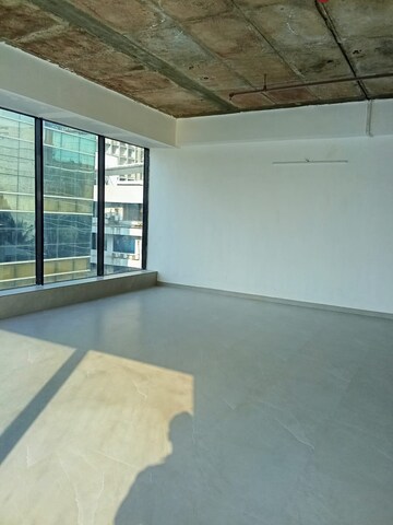 Room in  Office Space at Maxcap Centre, Andheri West – for Rent