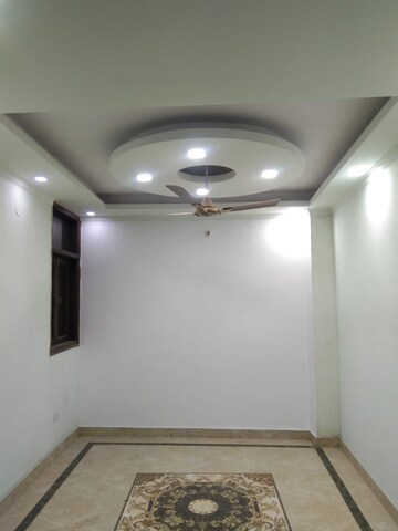 Room in 3 BHK Builder Floor at Sector 12 Dwarka – for Rent