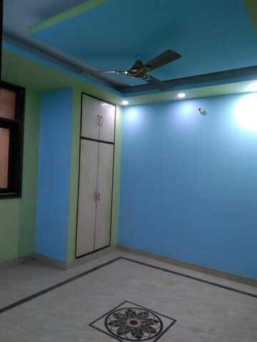 Room in 3 BHK Builder Floor at Sector 12 Dwarka – for Rent