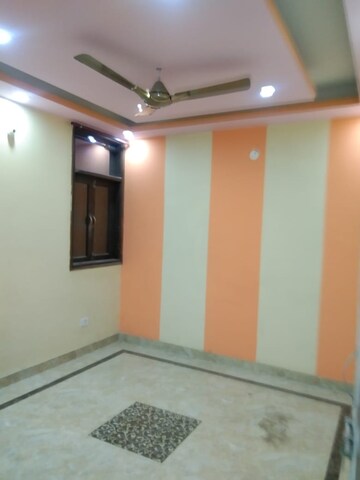 Room in 3 BHK Builder Floor at Sector 12 Dwarka – for Rent