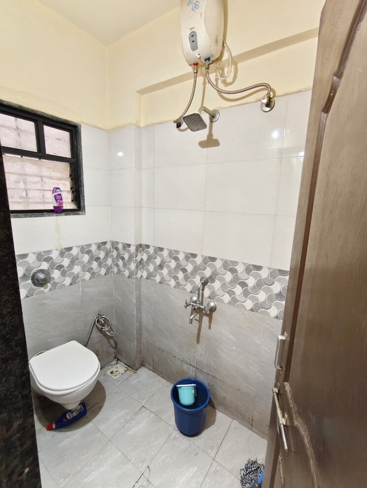Bathroom, vaishnavi-complex-kharadi 1 Bedroom 650 Sq.Ft. Apartment In Kharadi Pune 9593697