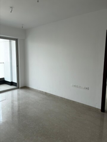 Room in 3 BHK Apartment at Indiabulls One Indiabulls, Pokhran Road No Two – for Rent