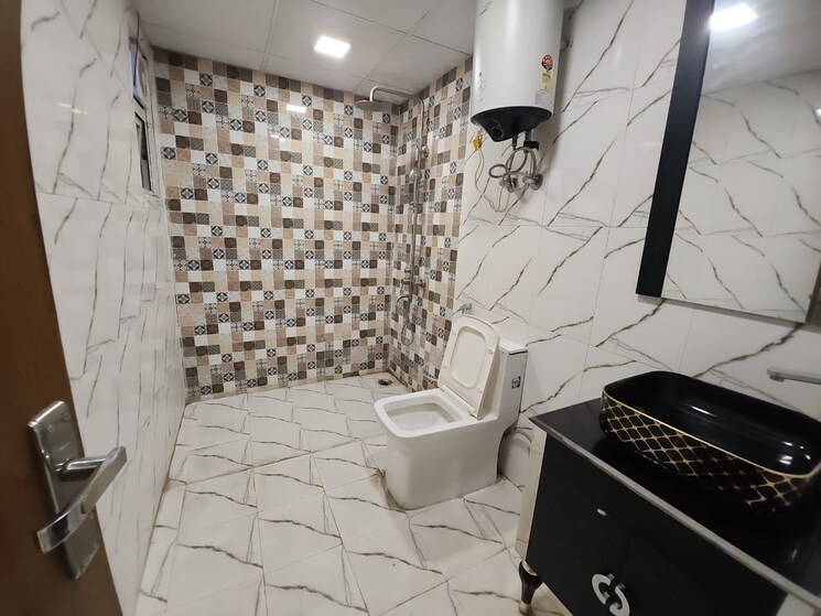 Attached Bathroom, vihaan-floors 2.5 Bedroom 1100 Sq.Ft. Builder Floor In Roza Jalalpur Greater Noida 9593766