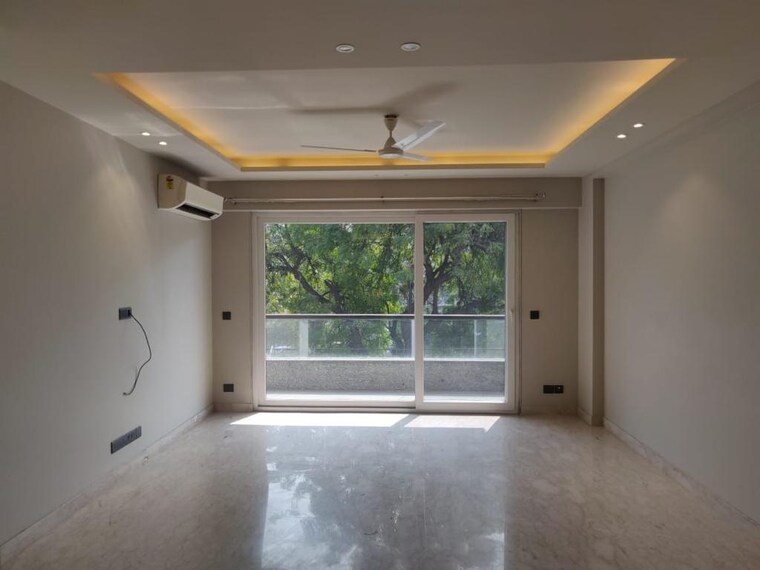 Room, safdarjung development area 4 Bedroom 2200 Sq.Ft. Builder Floor In Safdarjung Development Area Delhi 9593758