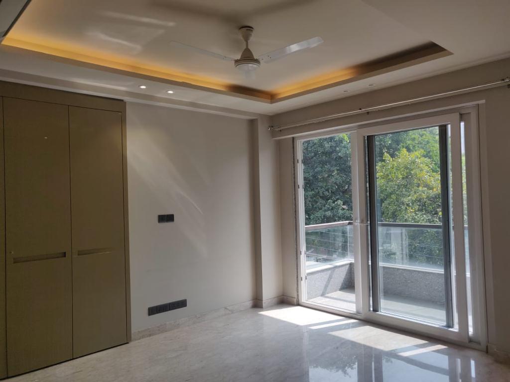 4 BHK + Servant Room Builder Floor For Rent in Safdarjung Development Area