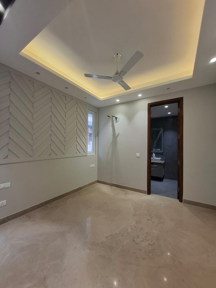 Room, dlf-atria 4 Bedroom 3600 Sq.Ft. Builder Floor In Dlf Phase ii Gurgaon 9593941