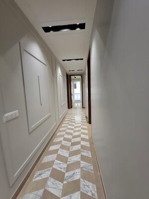 Building Lobby in 4 BHK Builder Floor at DLF Atria, Dlf Phase ii – for Sale