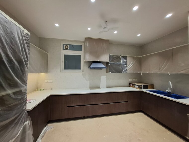 Kitchen, dlf-atria 4 Bedroom 3600 Sq.Ft. Builder Floor In Dlf Phase ii Gurgaon 9593941