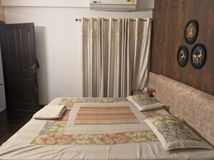 Master Bedroom in 2 BHK Apartment at Geotech Pristine Avenue, Sector 16c Greater Noida – for Sale