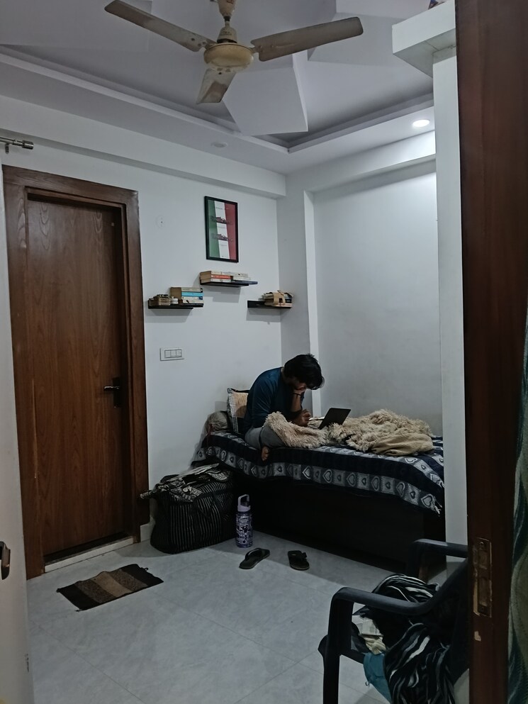 Bedroom, panchsheel enclave 4 Bedroom 150 Sq.Yd. Builder Floor In Panchsheel Enclave Ghaziabad 9593862