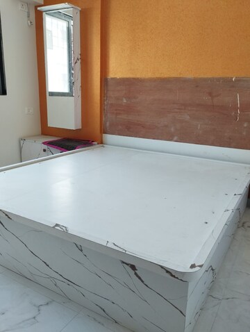 Room in 2 BHK Apartment at Aims Golf City, Sector 75 – for Sale