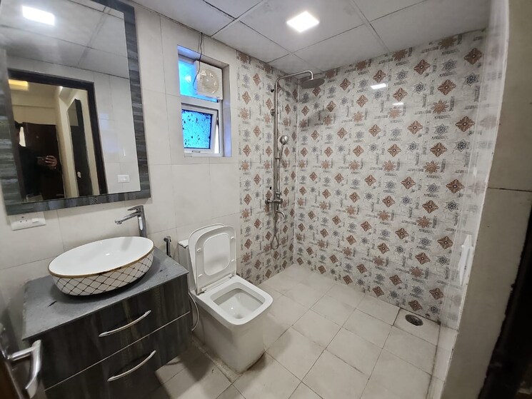Bathroom, vihaan-floors 2.5 Bedroom 1200 Sq.Ft. Builder Floor In Roza Jalalpur Greater Noida 9593874