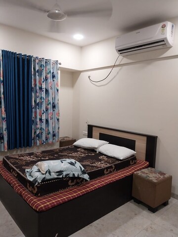 Bedroom in 2 BHK Apartment at Aundh – for Rent
