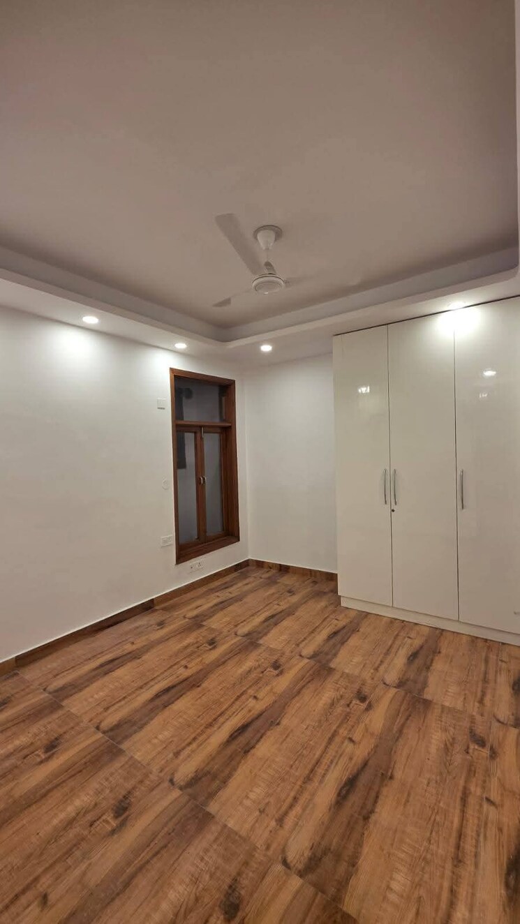 Room, saket 3 Bedroom 1500 Sq.Ft. Builder Floor In Saket Delhi 9593968