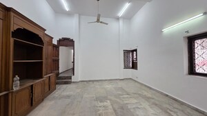 Room in 3 BHK Builder Floor at Saket – for Rent