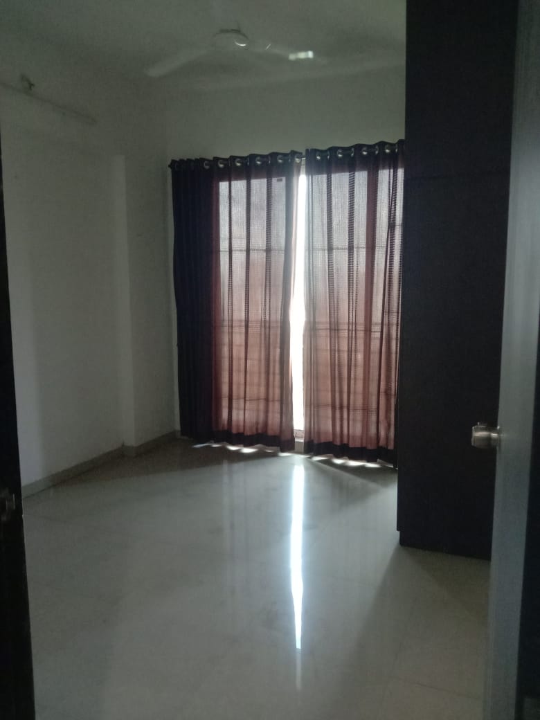 3.5 BHK + Study Room Apartment For Sale in Versatile Valley
