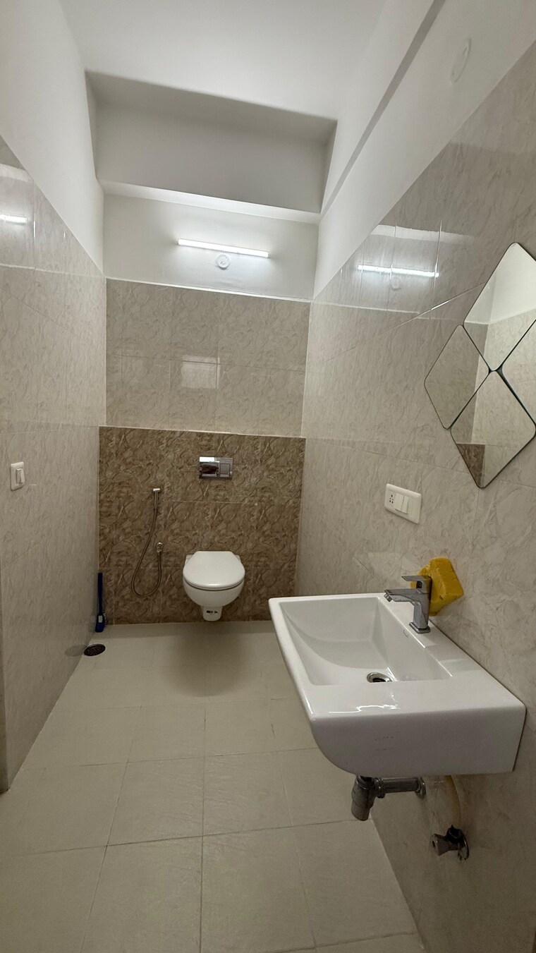 Bathroom, miyapur 2 Bedroom 780 Sq.Ft. Apartment In Miyapur Hyderabad 9593965