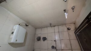 Bathroom in 1 BHK Apartment at Molarband – for Rent