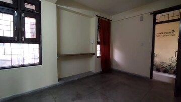Room in 1 BHK Apartment at Molarband – for Rent