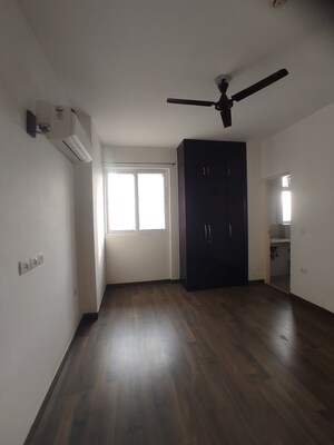 Furnished Amenities in 3 BHK Apartment at Conscient Heritage Max, Sector 102 – for Rent