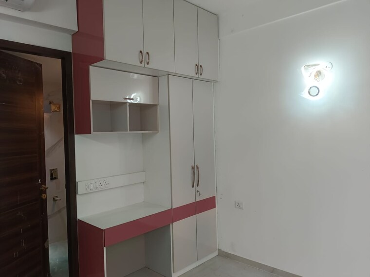 Kitchen, smart-world-orchard 3 Bedroom 1630 Sq.Ft. Apartment In Sector 61 Gurgaon 9594103