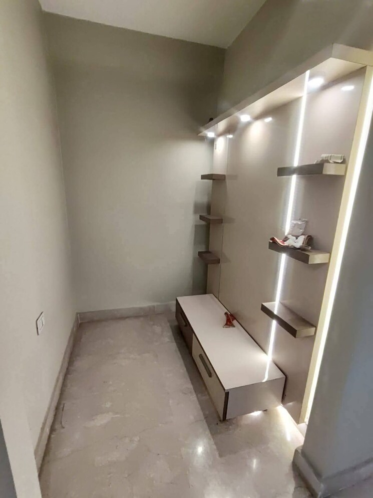 Room, saket 3 Bedroom 1500 Sq.Ft. Builder Floor In Saket Delhi 9594202