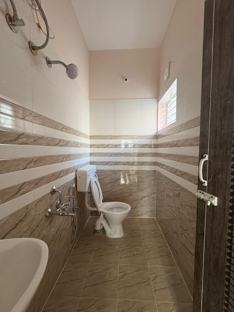 Bathroom, hsr layout 1 Bedroom 622 Sq.Ft. Builder Floor In Hsr Layout Bangalore 9594120