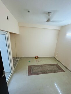 1 BHK + Extra Room Apartment For Sale in Amrapali Dream Valley