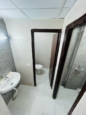 Bathroom in 1 BHK Apartment at Amrapali Dream Valley, Amrapali Dream Valley – for Sale