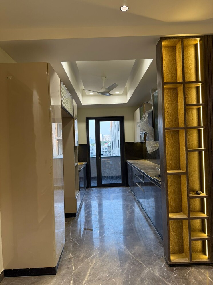 Kitchen, dlf-atria 3 Bedroom 2250 Sq.Ft. Builder Floor In Dlf Phase ii Gurgaon 9594253