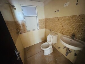 Bathroom in 2 BHK Apartment at Amrapali Dream Valley, Amrapali Dream Valley – for Sale