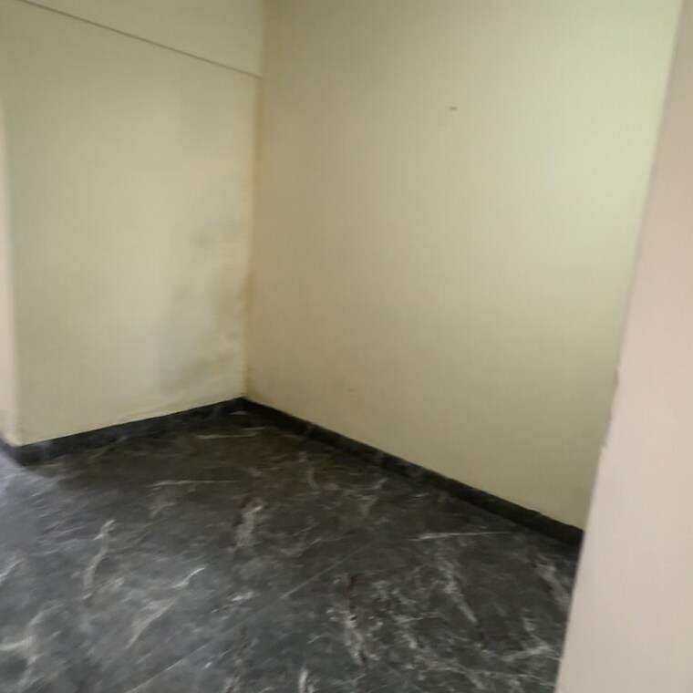 Room, spaze-privy 1 RK 210 Sq.Ft. Apartment In Sector 72 Gurgaon 9594289