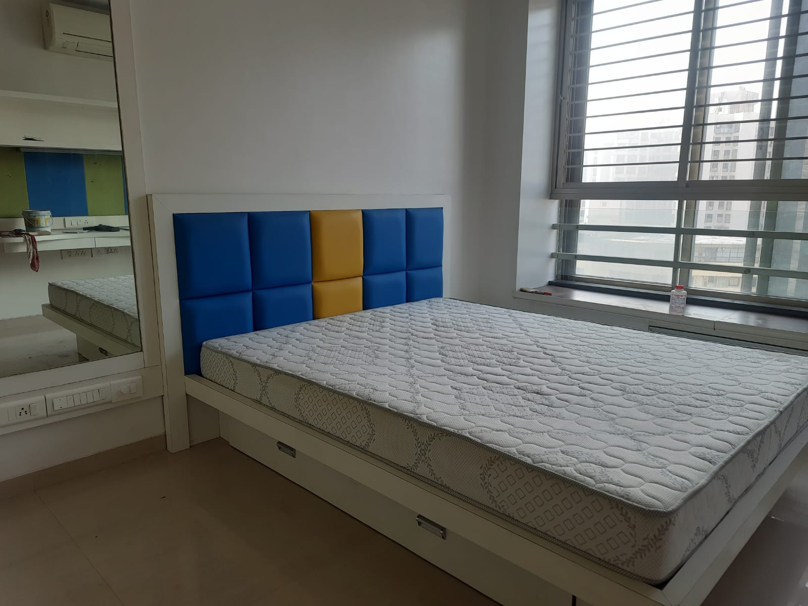 3 BHK 1350 Sq.Ft. Apartment in Oberoi Springs