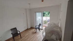 Room in 3 BHK Apartment at Omaxe Waterscapes, Gomti Nagar – for Sale