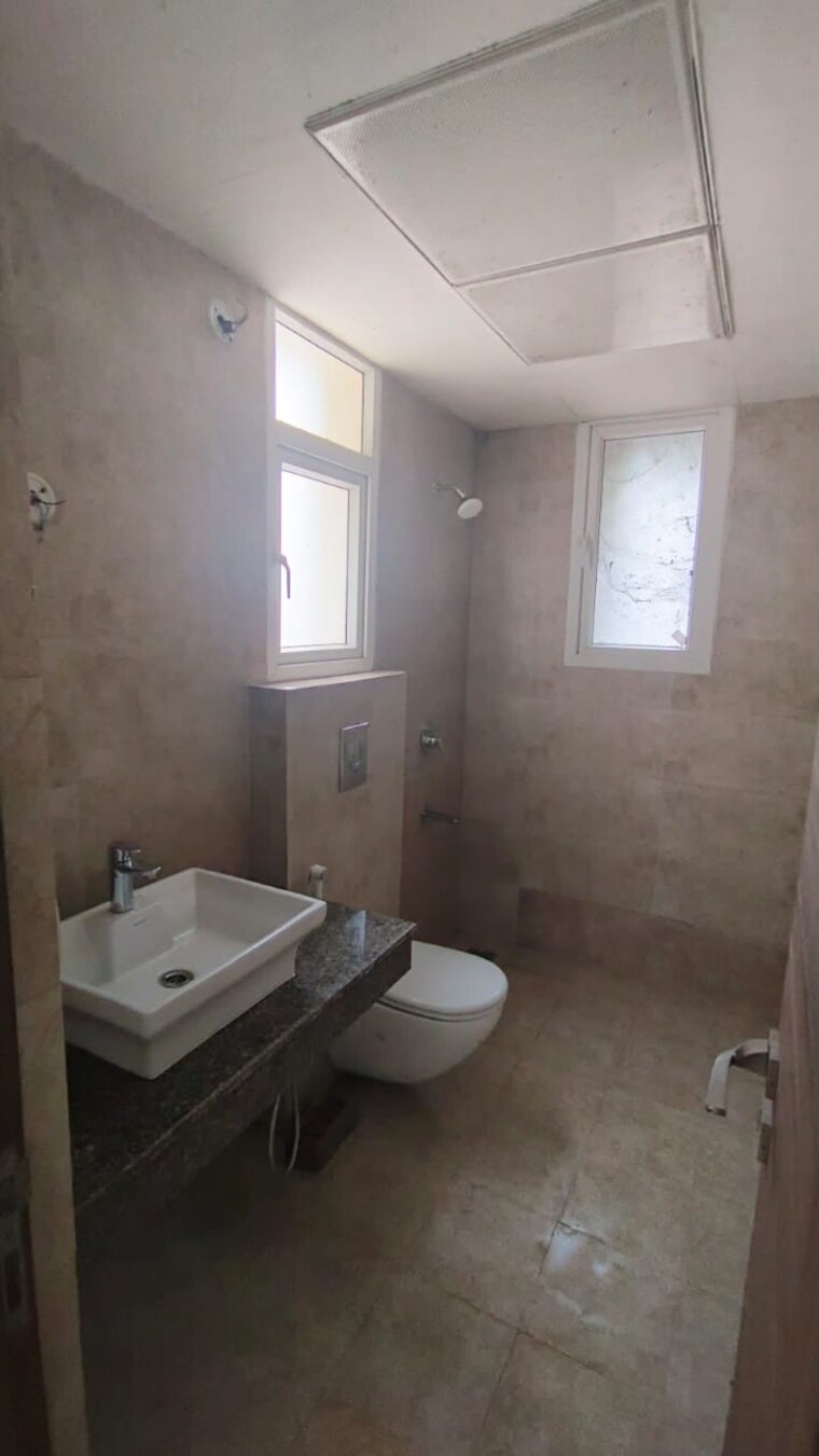 Bathroom, omaxe-waterscapes 3 Bedroom 1574 Sq.Ft. Apartment In Gomti Nagar Lucknow 9594330