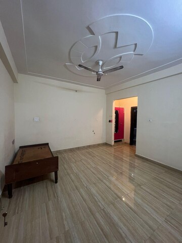 Room in 2 BHK Villa at Sector 56 – for Rent