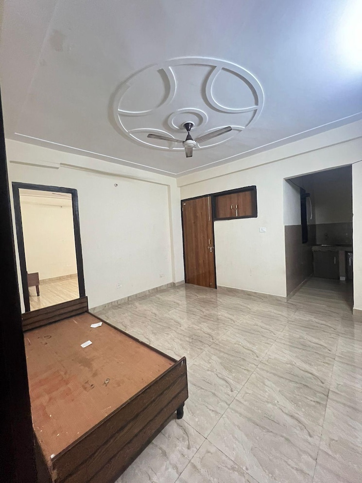 Room, sector 56 2 Bedroom 1080 Sq.Ft. Villa In Sector 56 Noida 9594297