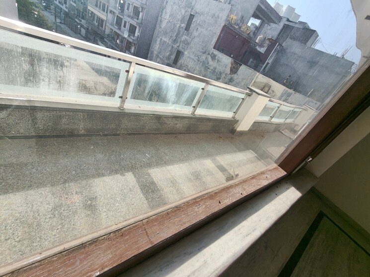 Balcony, ardee-city 3 Bedroom 1830 Sq.Ft. Apartment In Sector 52 Gurgaon 9594405