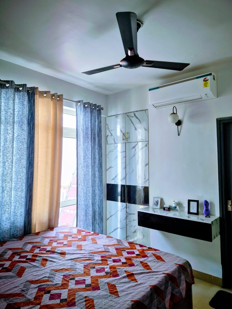 Bedroom, suncity-avenue-76 2 Bedroom 735 Sq.Ft. Apartment In Sector 76 Gurgaon 9594436