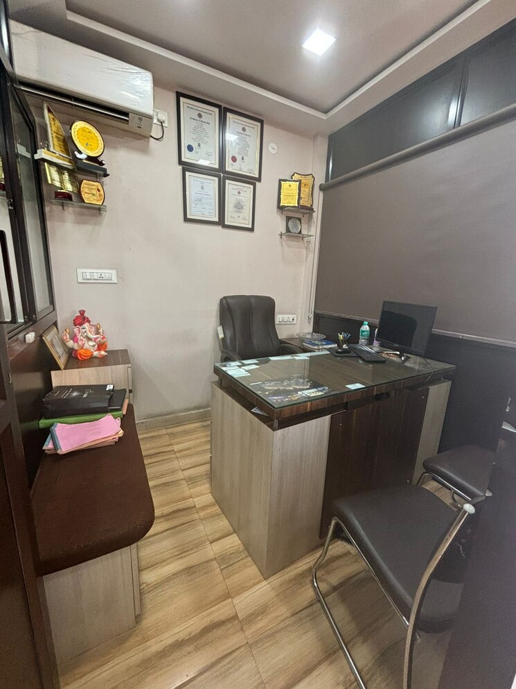 Team Area, sevoke road Commercial Office Space in IT/SEZ 450 Sq.Ft. In Sevoke Road Siliguri 9594422