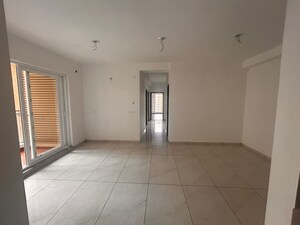 Room in 3 BHK Apartment at Rishita Manhattan, Gomti Nagar – for Sale