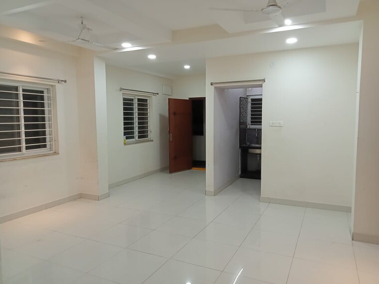 Room, dwarka mor 2 Bedroom 450 Sq.Ft. Builder Floor In Dwarka Mor Delhi 9594451